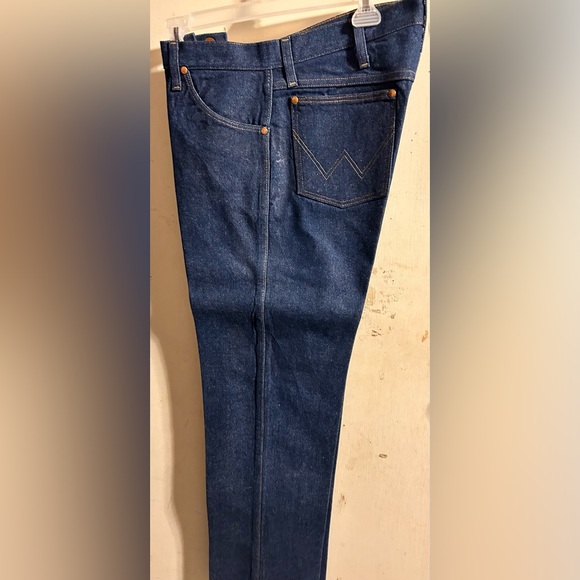 Men’s Wrangler Bootcut Blue Jeans(heavy starch) - Picture 2 of 4